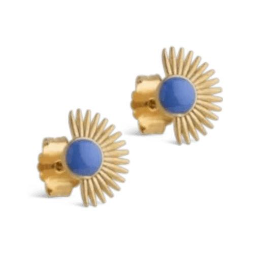 ENAMEL Copenhagen Soleil ørestikker i Cornflower – farverige smykker med emalje og guldbelægning